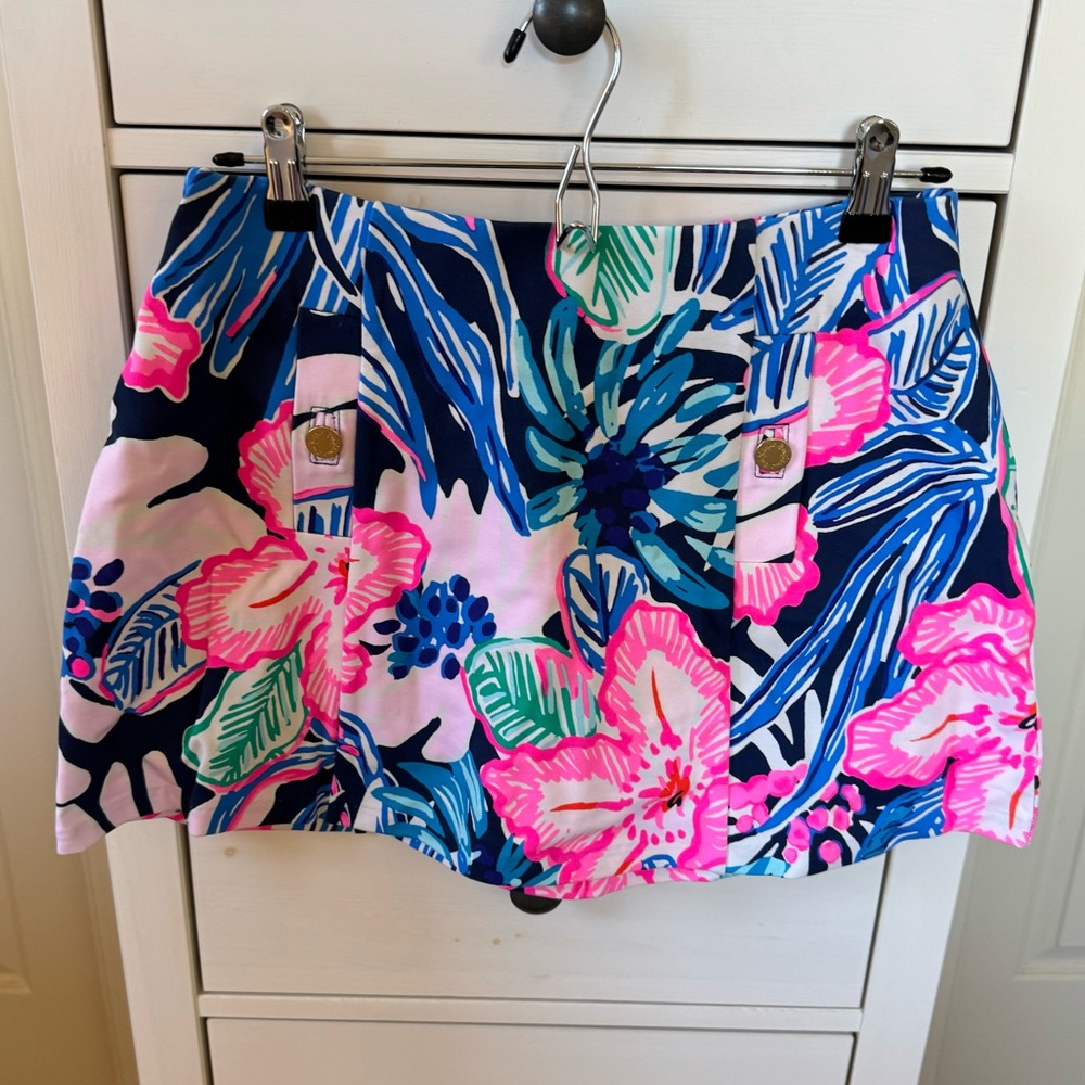 ***SAMPLE*** NWOT Madison Skort in High Tide Navy Sugar Mambo. Sz. 4.